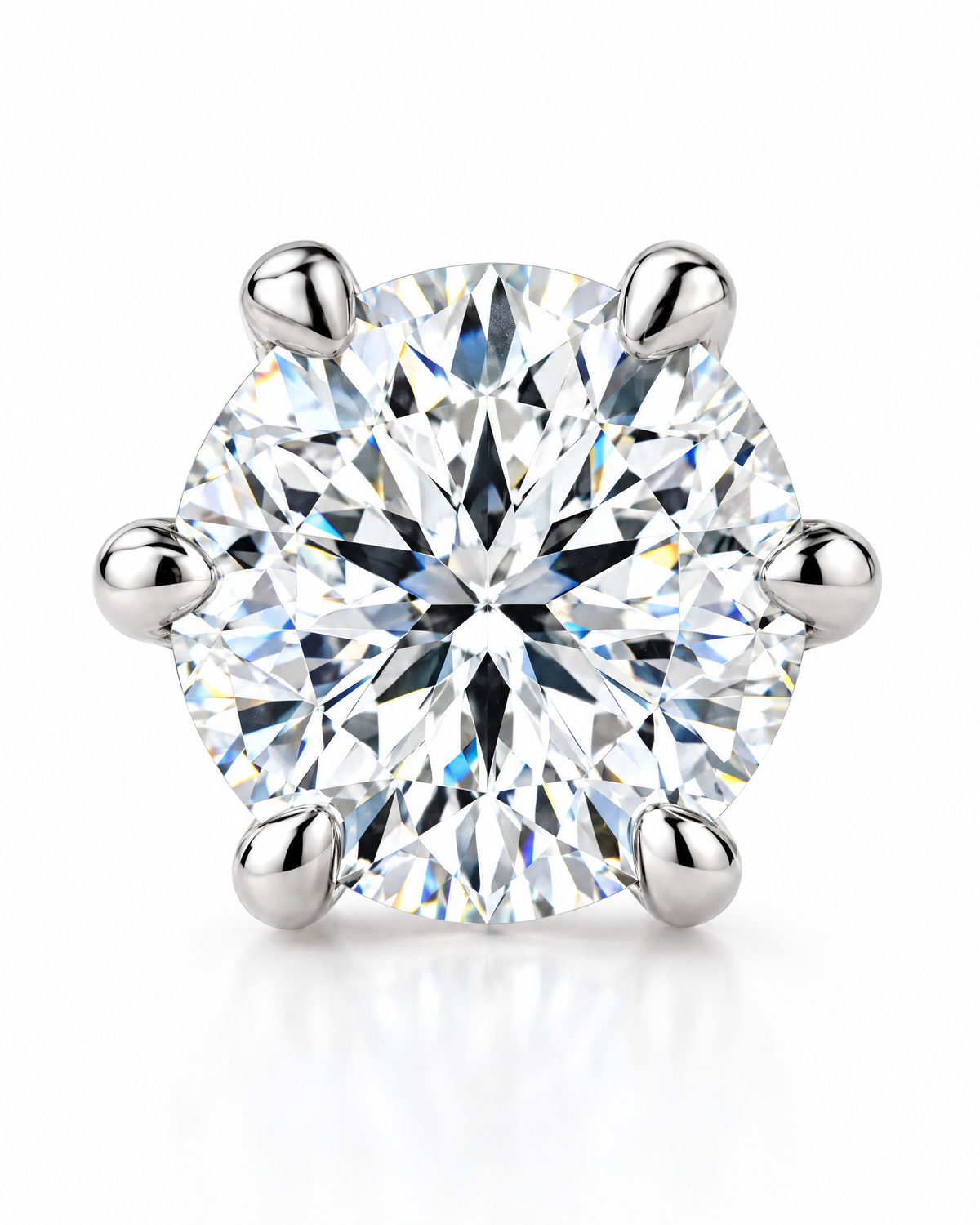 Close-up of the facets of the Noor solitaire stone.